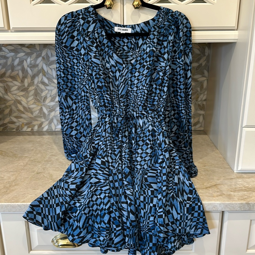 NWOT Steve Madden Long Sleeve Tie Front Dress